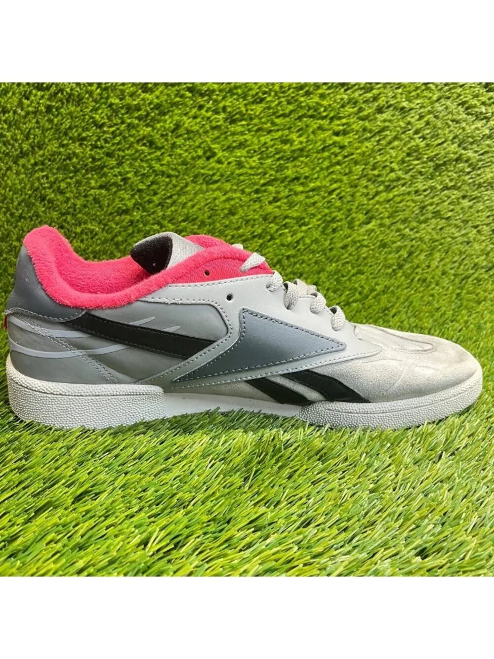 Reebok please review